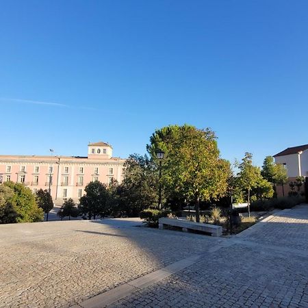 El Torreon Del Palacio Boadilla del Monte Bagian luar foto