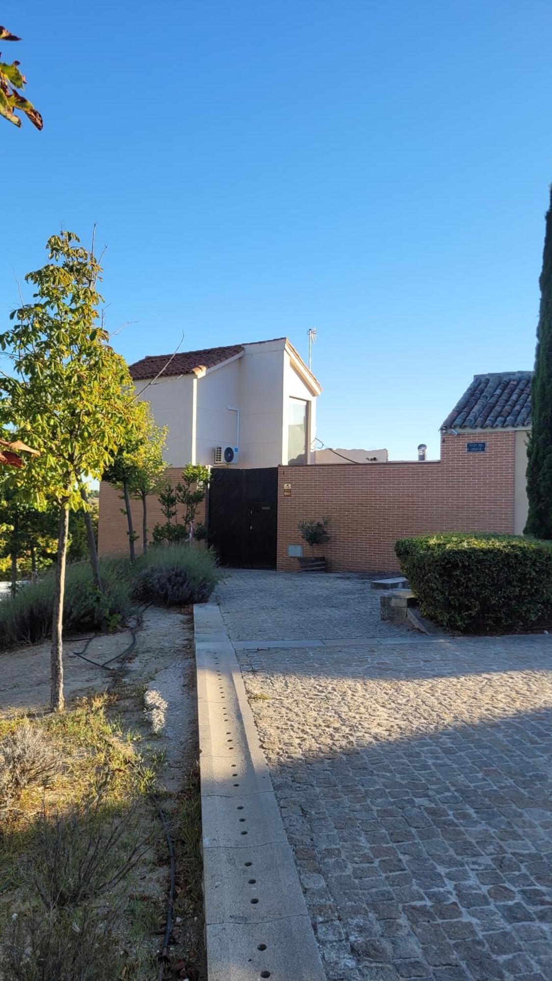 El Torreon Del Palacio Boadilla del Monte Bagian luar foto